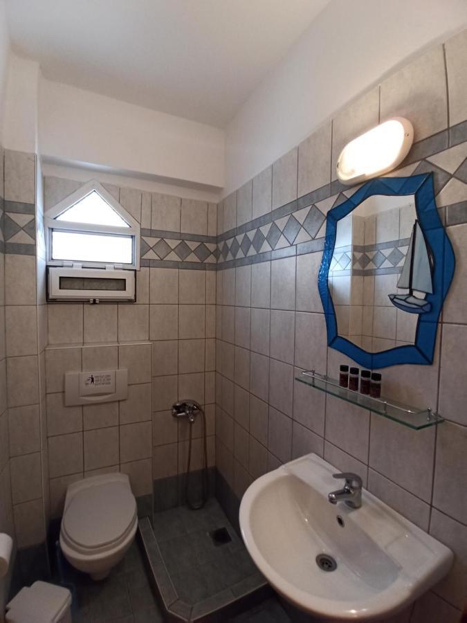 Villa Cosmos Inn Olympiakí Aktí 외부 사진